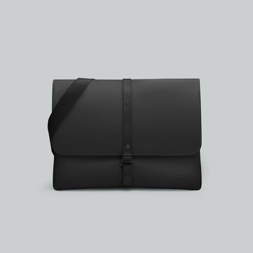 Splash Laptop Sling 13/14 吋筆電側背包 經典黑
