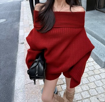 「設計師款精工」專櫃品一字領寬鬆毛衣+韓團熱辣短褲套裝