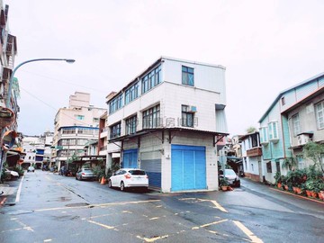 新月廣場旁邊間三角窗大面寬超值店住｜宜蘭縣宜蘭市文化路
