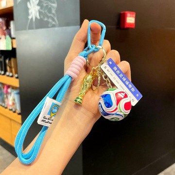 ✨ 壹灣出貨 ✨ 世界盃足球掛件鑰匙圈掛飾紀念小禮物2026美墨加運動週邊大力士杯