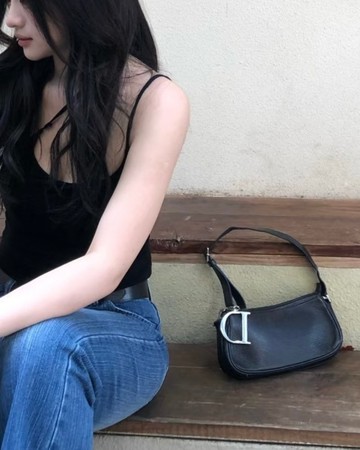 Dior 大D黑色腋下包 女團Twice Sana 同款復古經典 Y2K