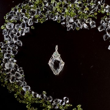 正宗紐約赫基蒙 哥倫比亞祖母綠｜近全美 圖桑帶回 荷蘭藝術家Richard製作 史達林純銀手工編織線 S25AB25-055