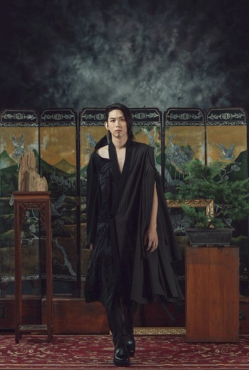 形象款-解構拼接長外套(201J05)