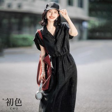 初色 休閒假兩件肌理感龜裂紋鬆緊腰POLO領連肩短袖連衣裙連身洋裝長洋裝-黑色-13868(M-XL可選)