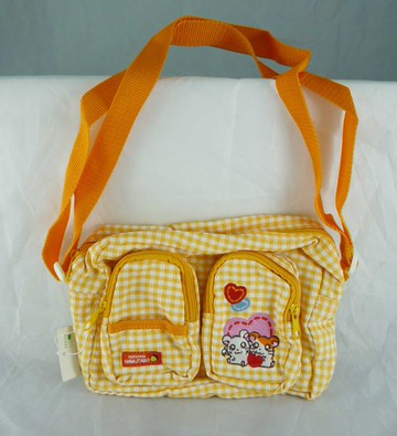 【震撼精品百貨】Hamtaro 哈姆太郎 側背包 橫  震撼日式精品百貨