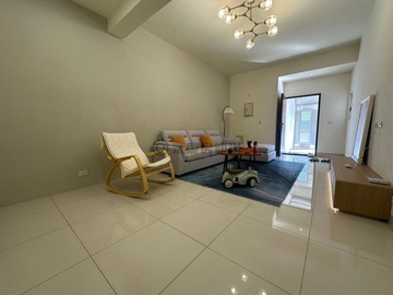 武廟商圈車庫公寓1樓｜高雄市苓雅區建國一路