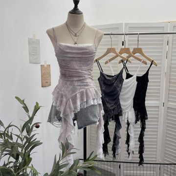 實拍 設計感不規則蕾絲拼接下擺飄帶荷葉邊吊帶背心網紗上衣 8020