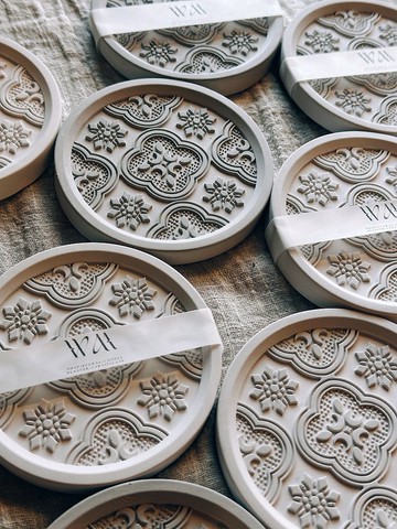 擴香杯墊 擴香石 吸水杯墊 記憶窗花 海棠花 花磚牆