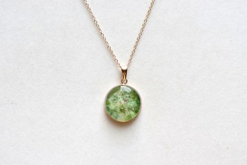 樹脂藝術 圓形墜飾・蜻蜓