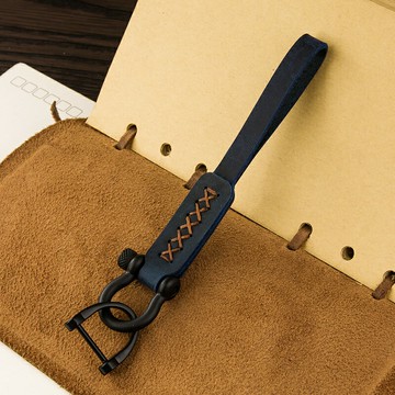 真皮汽車遙控器鑰匙扣掛件創意馬蹄扣個性手繩鏈掛飾圈環鎖匙扣