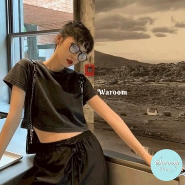 Waroom|高雄現貨秒出  歐美復古作舊水洗短版tee|女裝|短袖上衣|露臍|短版上衣|短袖T恤|Y2K|美式3002