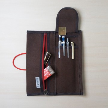 對折式筆袋 輕巧迷你尺寸