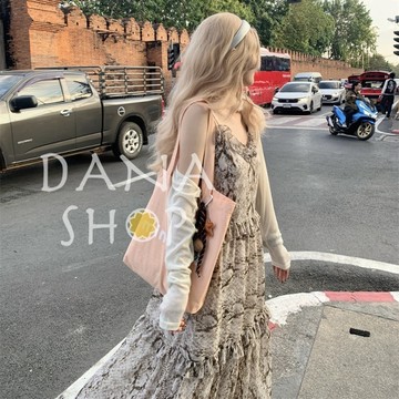 【隔日到】吊帶洋裝 DANA 雪紡復古氣質設計感木耳邊水墨印花無袖連衣裙度假風過膝長洋裝