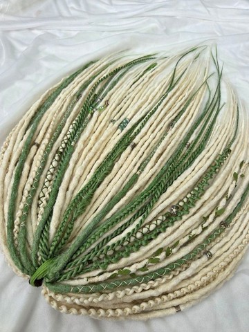 象牙白與鼠尾草綠波希米亞風雙頭 (DE) 造型接髮組 手工人造纖維編髮