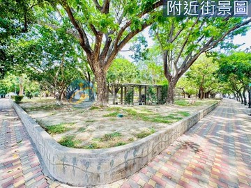 楠梓右昌國中-低總價可停車透天｜高雄市楠梓區泰昌街