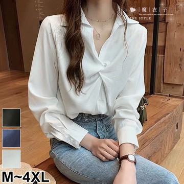 【QV2993】魔衣子-簡約純色翻V領扭結長袖上衣