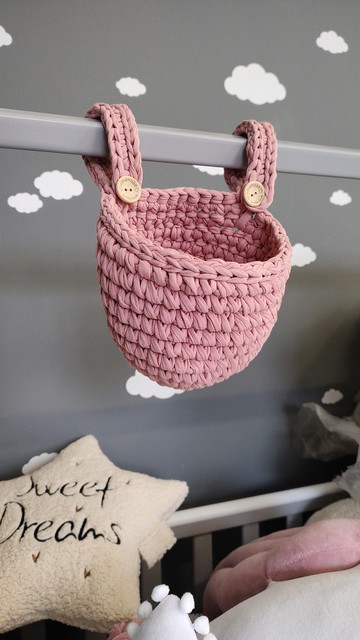 Basket organizer