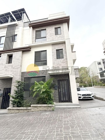 『森villa』莊園美墅雙拼邊間可停雙車｜新竹市香山區中華路六段