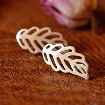 925純銀耳環耳飾-簡約氣質鏤空樹葉情人節生日禮物女飾品73gk117【獨家進口】【米蘭精品】