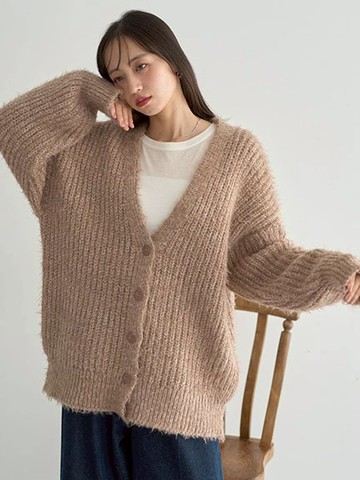 金蔥紗線混紡毛絨V領中長版針織罩衫(01000962600) - earth music&ecology