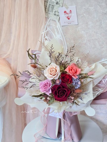 厄瓜多永生玫瑰蝴蝶大花束(復古紅色系) 七夕 情人節 求婚花束