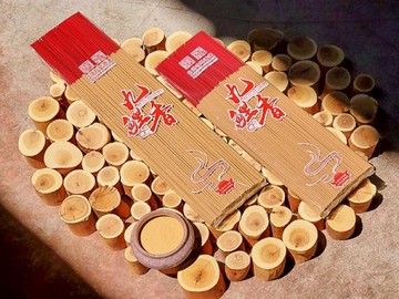 機香【和義沉香】《編號B5102》正官庄檀新山機香 味道淡雅清香 氣韻撲鼻而來 尺3/尺6 $500/斤