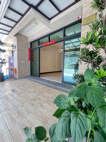 皇家晶典21期⭐️一年新屋美透店｜高雄市岡山區頂潭路