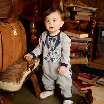 學院比得男西裝造型印圖長袖兔裝