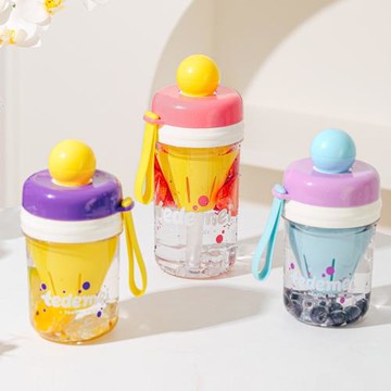 帶吸管水杯兒童高顏值大容量耐高溫便攜外帶杯子水壺廠貨直供跨境