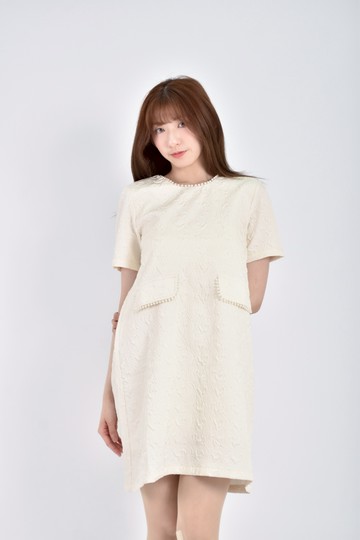 (M) lindarico小香風質感珍珠領白色洋裝