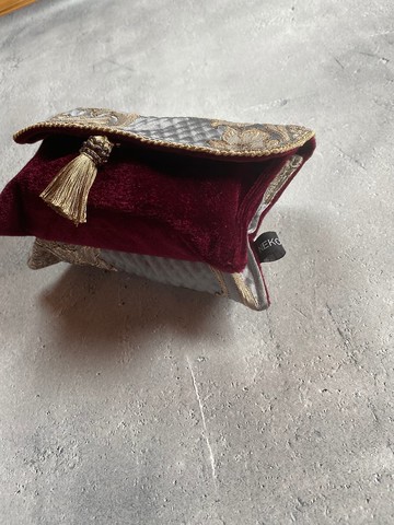 由日本占卜師　純手工製作的　塔羅牌盒  　可容納 2 種類型的卡