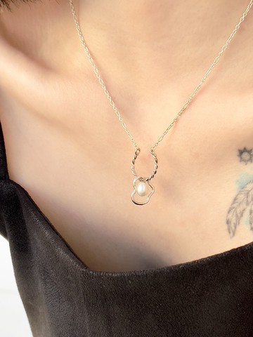 緻・麻花搖曳珍珠項鍊