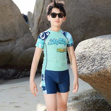 男童泳衣新款兒童中大童青少年學生短袖防曬速干游泳訓練分體泳裝