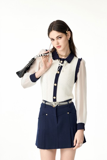 鑲暮色藍邊針織上衣