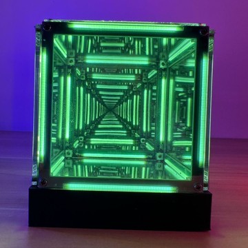 【現貨秒發】深淵魔方鏡 桌面深淵擺件 3d發光魔方燈 鏡面非鎖空間深淵燈 無限隧道燈 電競氛圍燈 炫彩燈