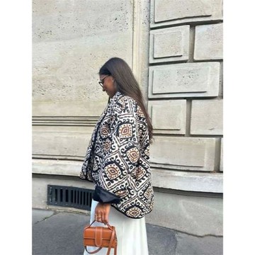 Women's contrasting stand up collar jacket  女式撞色立領外套