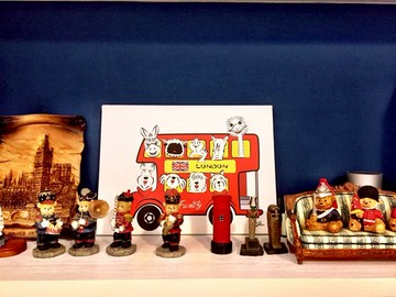 Q Family 4F無框畫 英倫巴士 還可從Q family 圖庫中另選圖案訂製