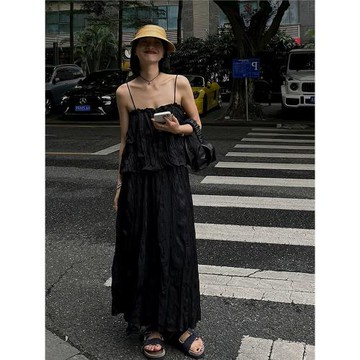夏季套裝2025新款女洋氣氣質韓版純色壓褶吊帶上衣+半身裙兩件套