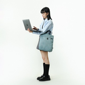 TOOLI系列 | 14吋筆電斜背手提包 ARI(灰藍) MacBook 適用