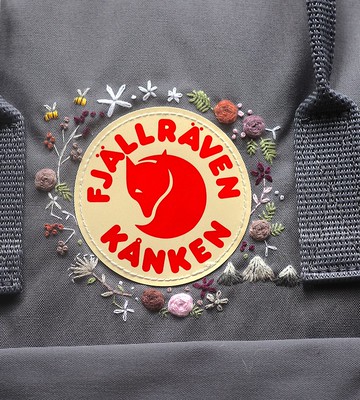 群山的蜜蜂花園-Kanken刺繡訂製 -石墨灰