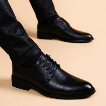 男鞋冬季2025新款真皮透氣正裝商務尖頭皮鞋黑色增高休閑鞋子男款