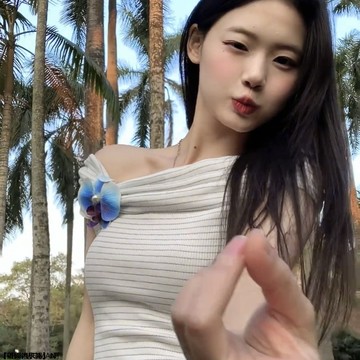 條紋短袖女法式氣質溫柔風藍色一字肩短款性感上衣時尚T