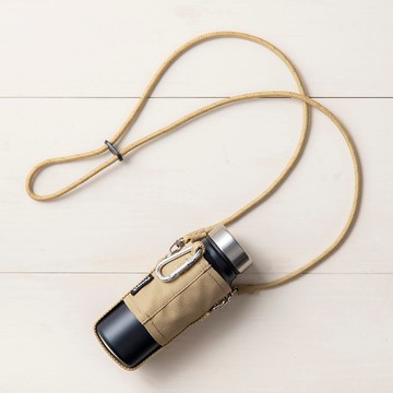 【孔雀Peacock】400ML 不鏽鋼保溫杯 可調杯袋登山扣環-黑+米杯袋