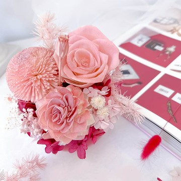 Floral M｜紅粉派對童話幻境永生香氛擴香花禮（贈送5ml精油）