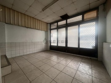高醫後驛商圈近後裔及高雄車站雙捷便宜邊間面寬透天｜高雄市三民區哈爾濱街