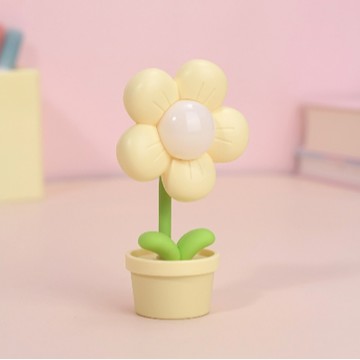 預購中Q爆小花【美家家電】美家家電 可愛迷你小花夜燈 迷你小花夜燈 迷你夜燈 - 顏色隨機