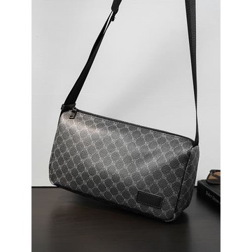 2025新款潮牌單肩包韓版男包休閑時尚斜挎包潮流街頭小背包小方包