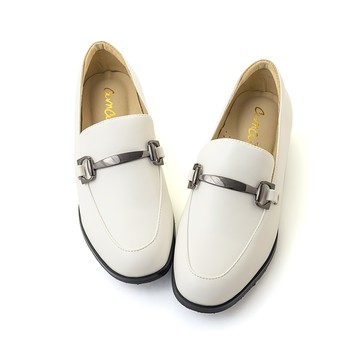 (35最後一雙)簡約優雅馬銜釦低跟樂福鞋 白 LF24-58WT (版型偏小)