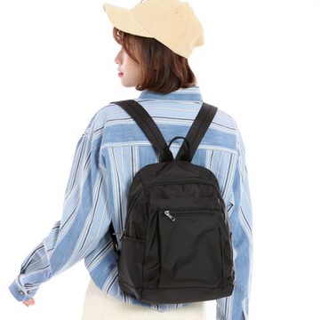 輕便防水多口袋休閑中小型女雙肩背包學生書包短途旅行隨身女小包