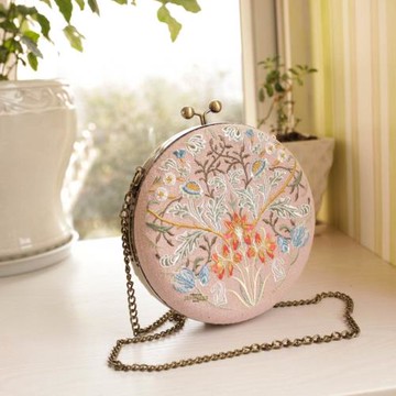 森系配飾復古風棉麻刺繡小圓包